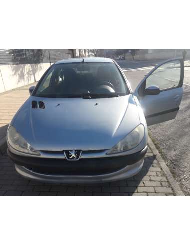 peugeot 206 berlina del año 2005