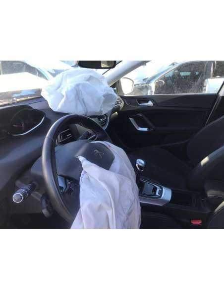 peugeot 308 del año 2018