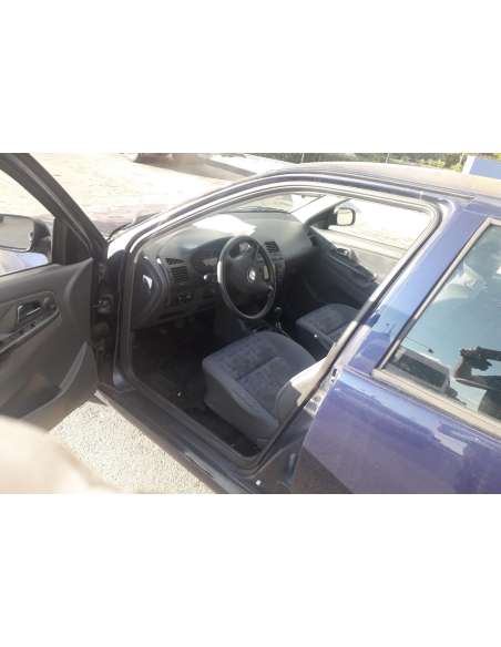 seat cordoba berlina (6k2) del año 2001