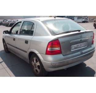 opel astra g berlina del año 2000 2