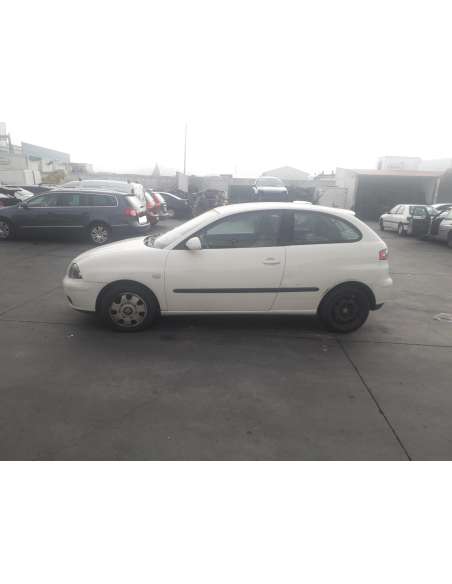 seat ibiza (6l1) del año 2004