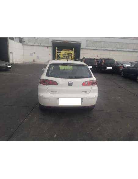 seat ibiza (6l1) del año 2004