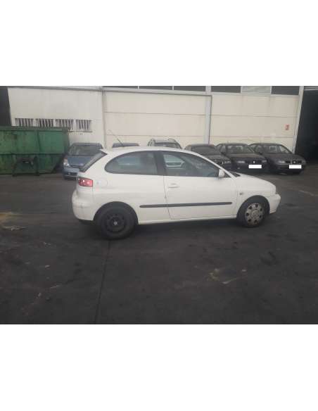 seat ibiza (6l1) del año 2004