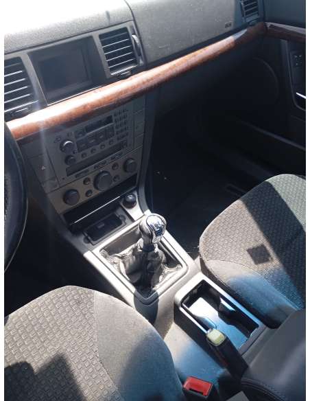 opel vectra c berlina del año 2002