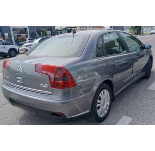 citroën c5 berlina del año 2005 2