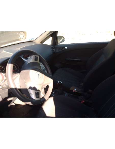 opel corsa d del año 2007