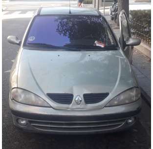 renault megane ii classic berlina del año 2003