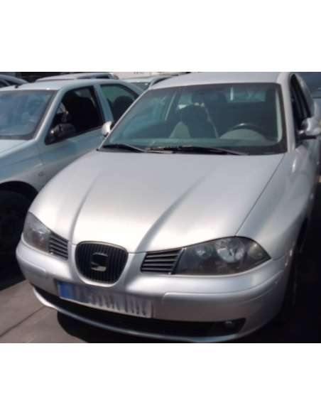 seat ibiza (6l1) del año 2003