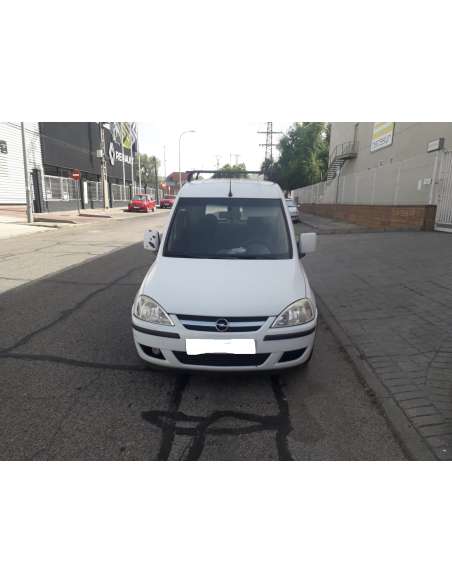 opel combo (corsa c) del año 2004