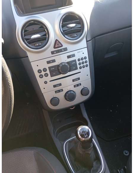 opel corsa d del año 2007