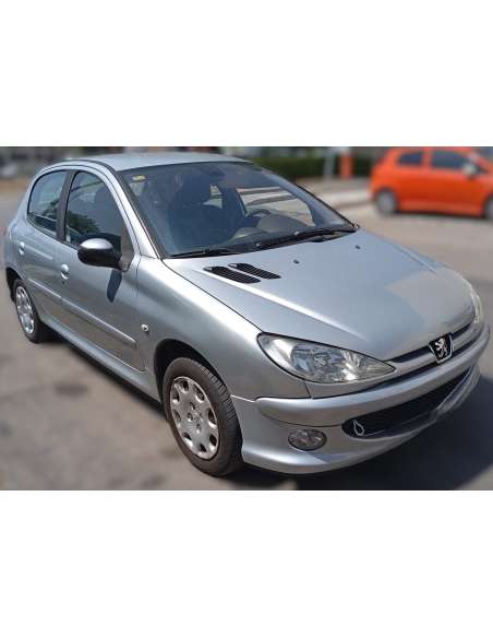 peugeot 206 berlina del año 2005