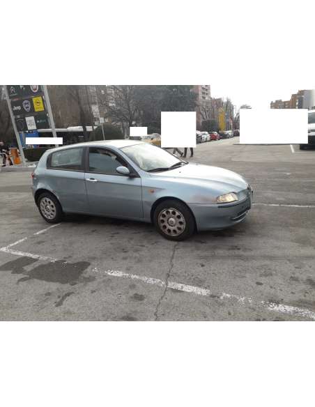 alfa romeo 147 (190) del año 2001