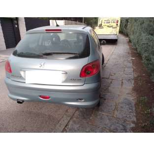 peugeot 206 berlina del año 2003 2