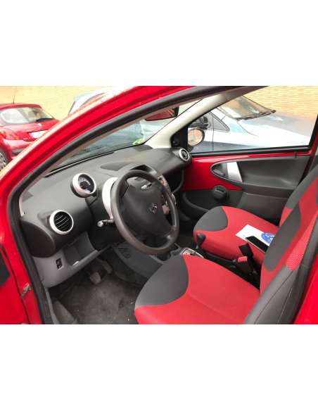 peugeot 107 del año 2007