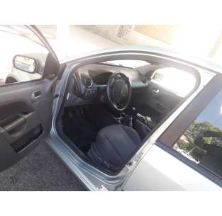 ford fiesta (cbk) del año 2003 2