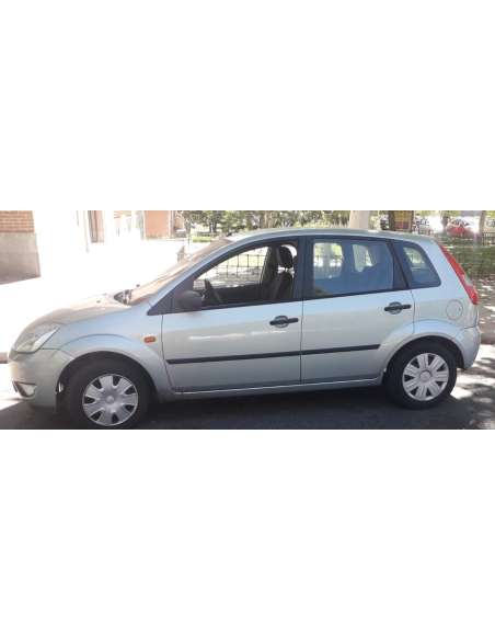 ford fiesta (cbk) del año 2003