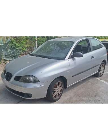 seat ibiza (6l1) del año 2003