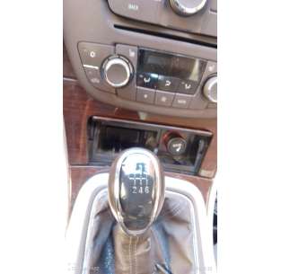 opel insignia berlina del año 2011 2