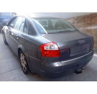 audi a4 berlina (8e) del año 2002 2