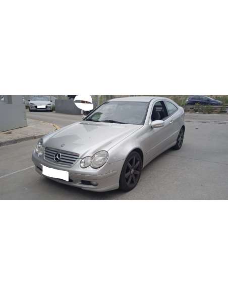 mercedes-benz clase c (w203) sportcoupe del año 2001