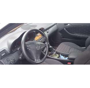 mercedes-benz clase c (w203) sportcoupe del año 2001 2