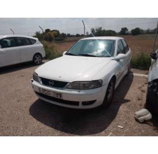 opel vectra b berlina del año 2001