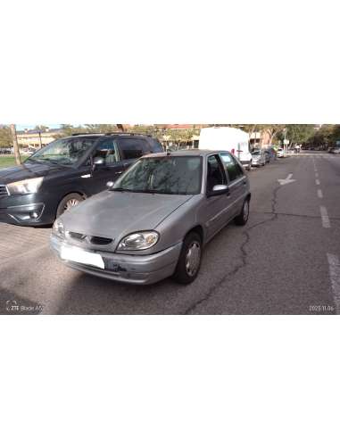 citroën saxo del año 2001