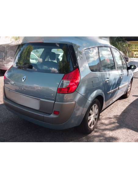renault grand scenic del año 2007