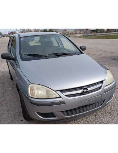 opel corsa c del año 2004