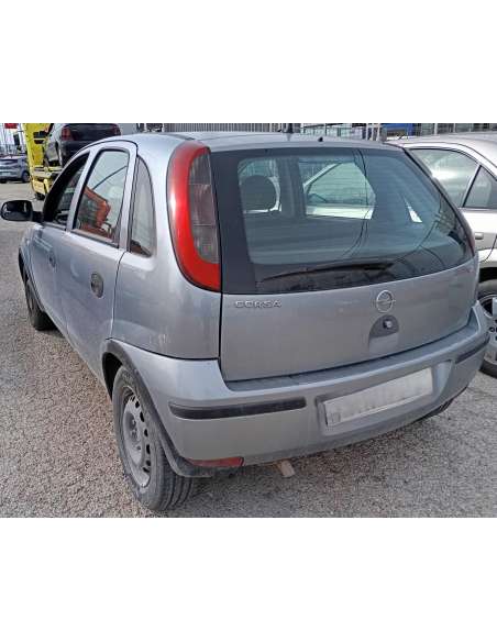 opel corsa c del año 2004