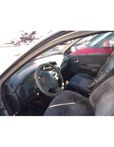 renault megane i fase 2 classic (la..) del año 2002