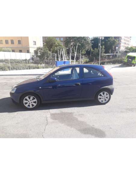 opel corsa c del año 2003