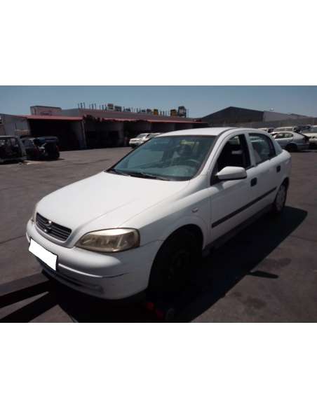 opel astra g berlina del año 2001