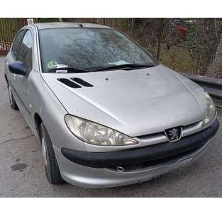 peugeot 206 berlina del año 2004