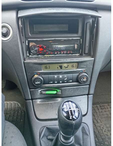 renault laguna ii (bg0) del año 2004