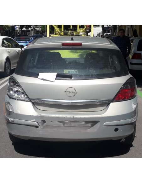 opel astra h berlina del año 2007