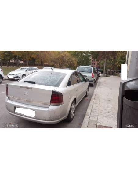 opel vectra c berlina del año 2006
