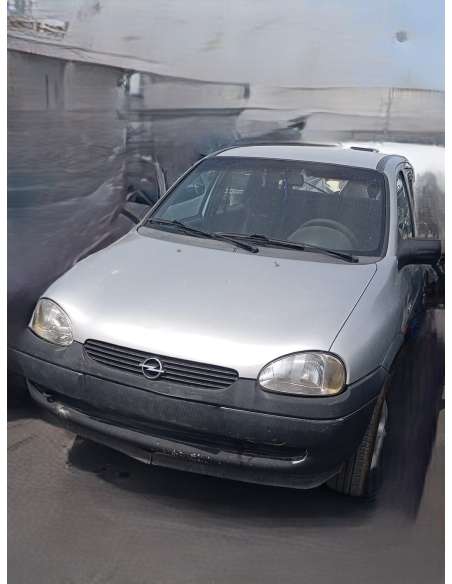opel corsa b del año 2000