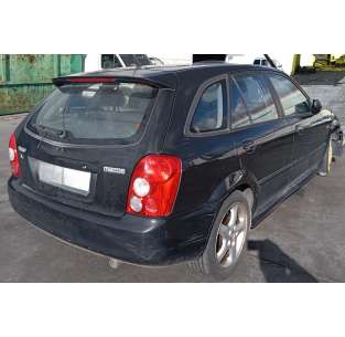 mazda 323 berlina f/s (bj) del año 2003 2