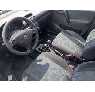 opel corsa b del año 2000 2
