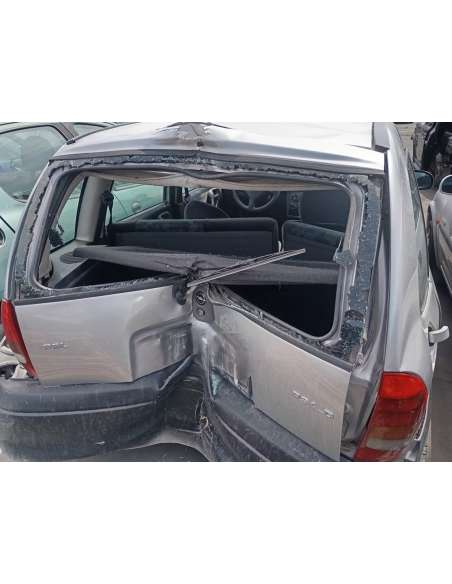 opel corsa b del año 2000