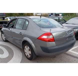 renault megane ii classic berlina del año 2003 2
