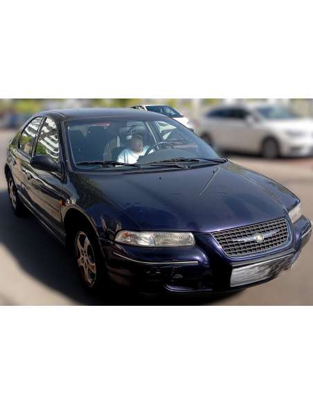 chrysler stratus berlina (ja) del año 2000