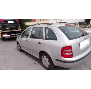 skoda fabia familiar (6y5) del año 2003 2