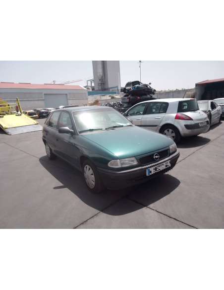 opel astra f berlina del año 1997