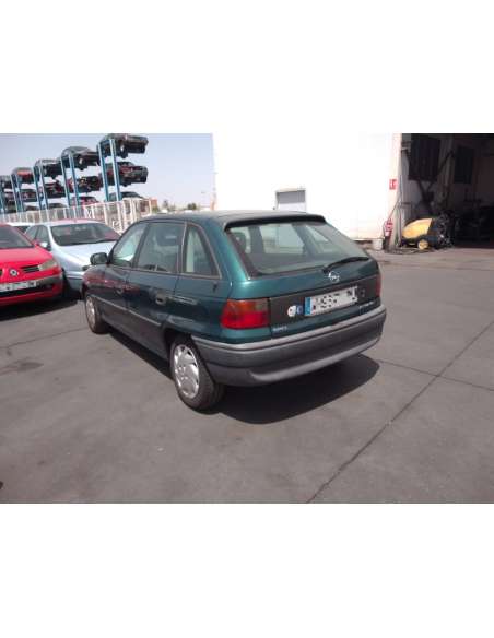 opel astra f berlina del año 1997