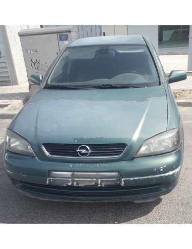 opel astra g berlina del año 2002