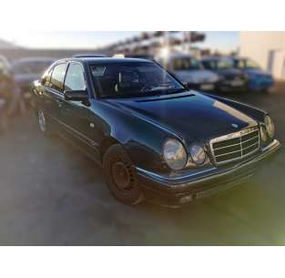 mercedes-benz clase e (w210) berlina del año 1996