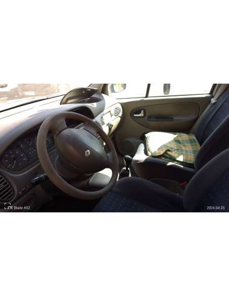 renault scenic (ja..) del año 2002