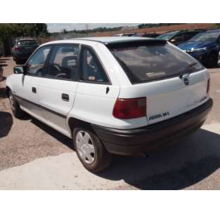 opel astra f berlina del año 1992 2